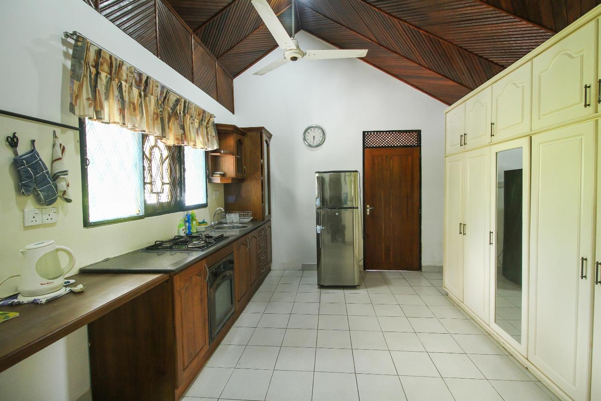 Lioni Holidays Villa Negombo Cameră foto